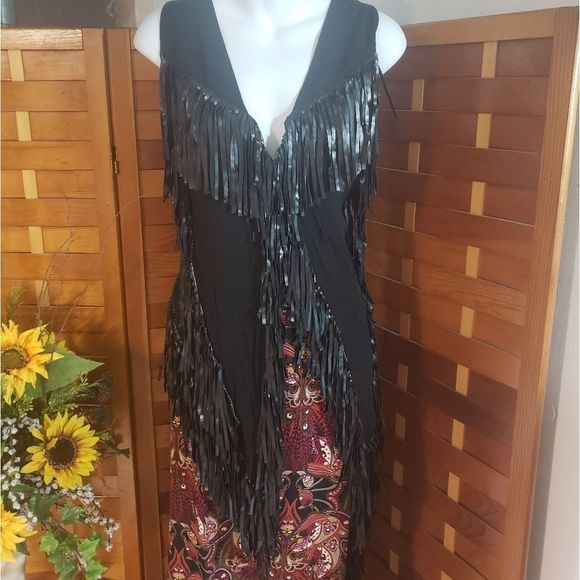 Western style skirt with fringe - Picture 5 of 6